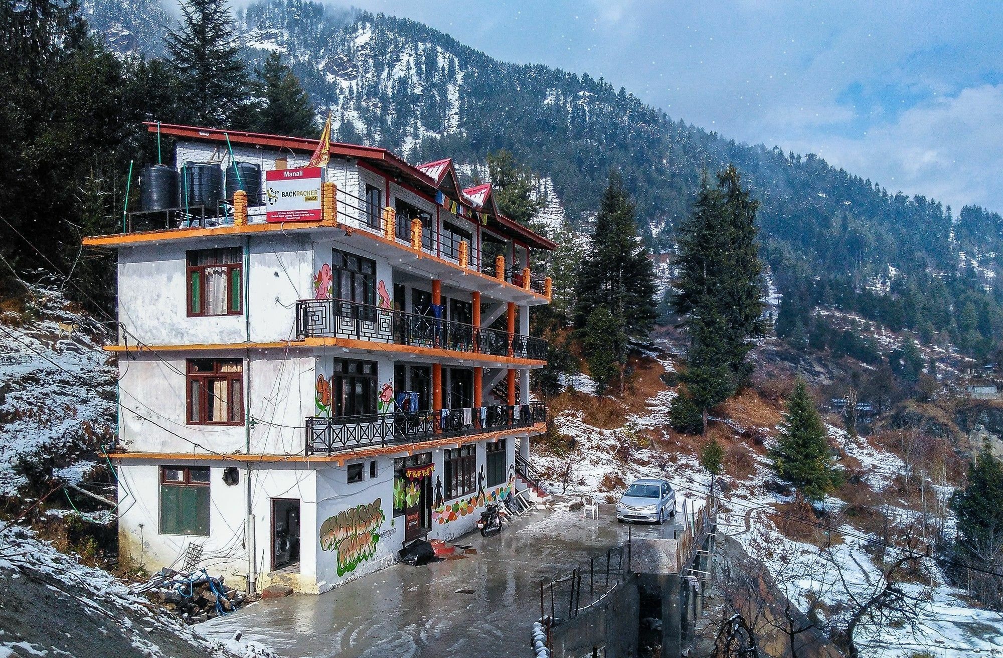 Backpacker Panda Manali Hostel Exterior photo